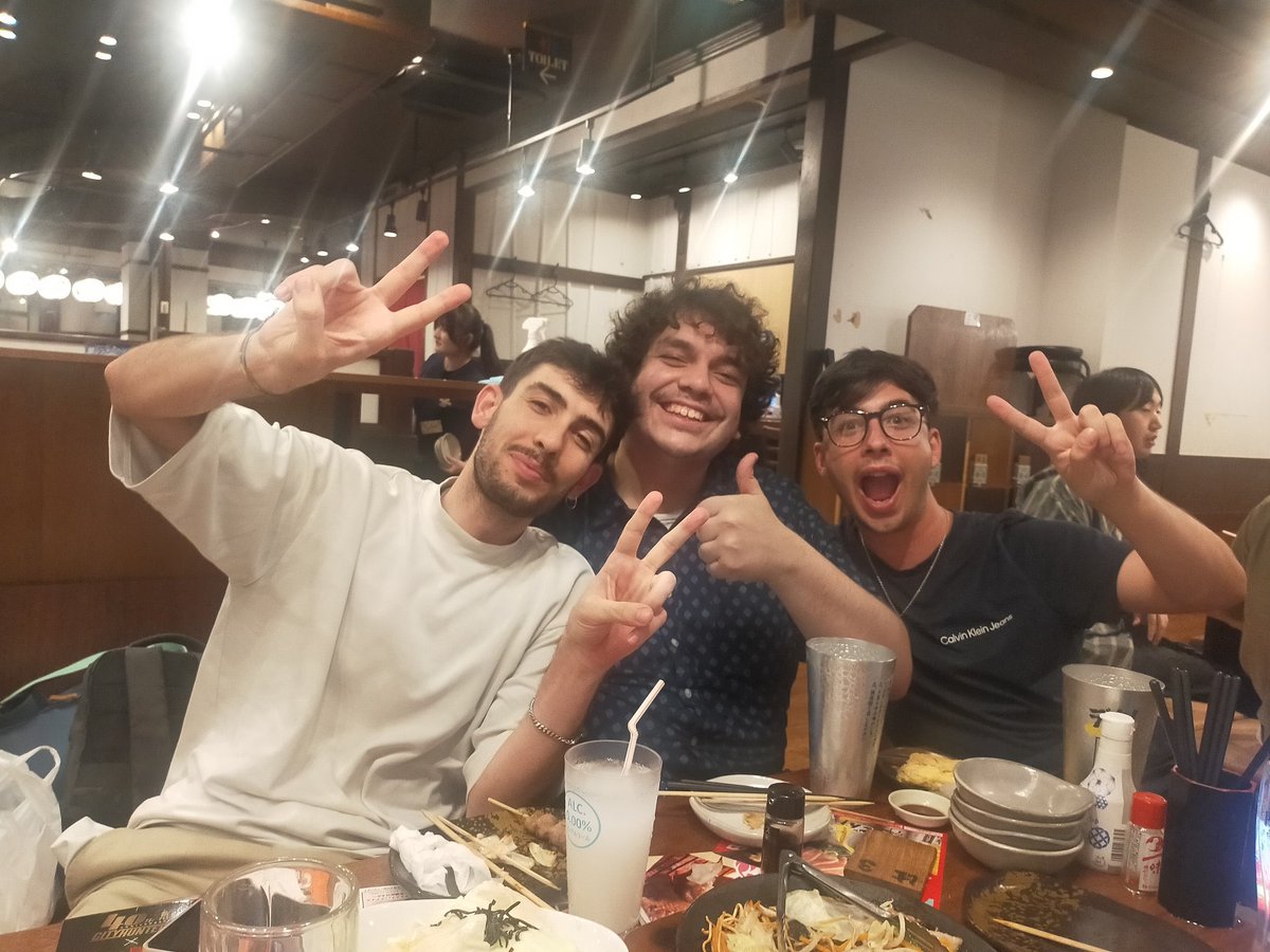 CoachFiivee's tweet image. Already on the way home after the trip to Tokyo. The start of the trip was a bit chaotic and very tiring, but I can honestly say itโs the best place Iโve ever traveled to and the best trip of my life.
Thanks to the entire Japanese community for the respect and kindness theyโฆ