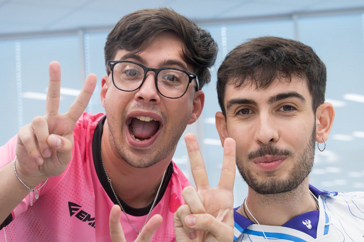 CoachFiivee's tweet image. Already on the way home after the trip to Tokyo. The start of the trip was a bit chaotic and very tiring, but I can honestly say itโs the best place Iโve ever traveled to and the best trip of my life.
Thanks to the entire Japanese community for the respect and kindness theyโฆ