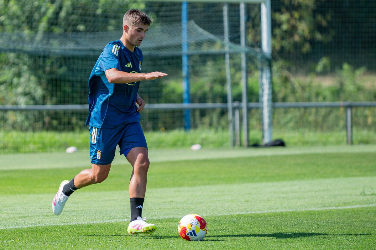 Cantera1926's tweet image. 📰 El #RealOviedo y Vicente Antuña separan sus caminos ⚽️
✍🏻 realoviedo.es/noticias/el-re…
#RealOviedoVetusta
#CanteraRO 🔵⚪️
