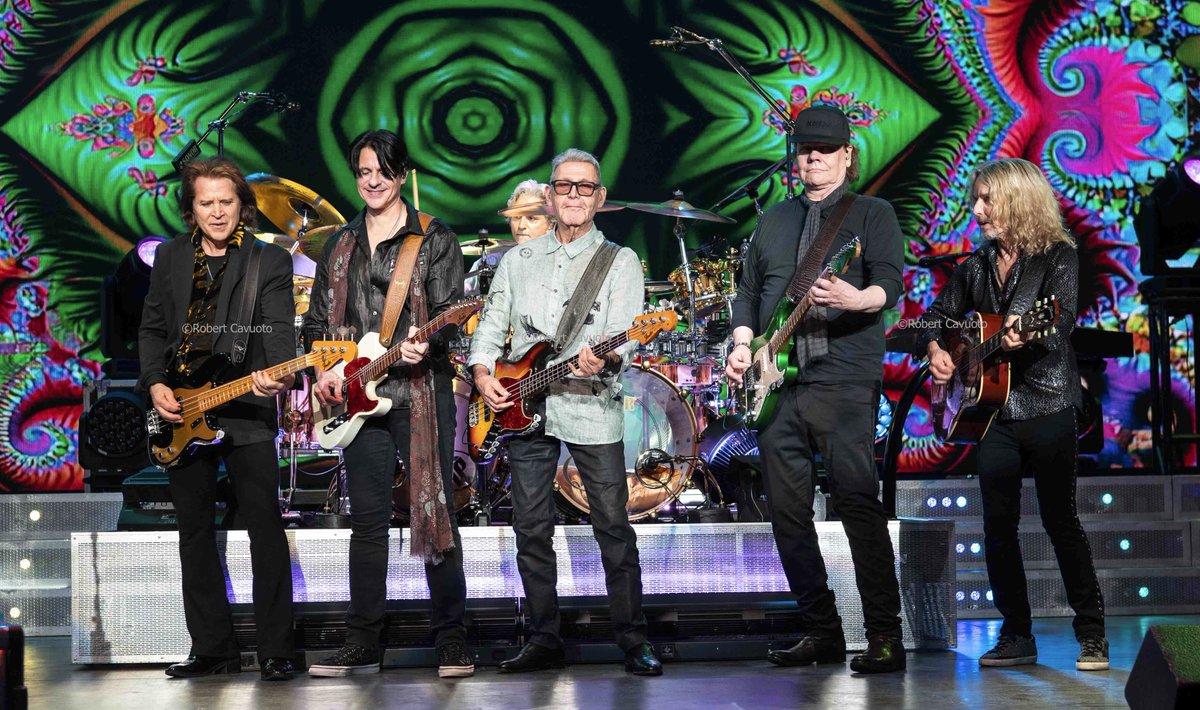 Robert Cavuoto (@robertcavuoto) on Twitter photo #STYX Brotherhood Tour 2025 PNC NJ 7/20/25. This photo says it all <a href="/STYXtheBand/">Styx</a> <a href="/RollingStone/">Rolling Stone</a> <a href="/KerrangMagazine/">Kerrang!</a> <a href="/Revolvermag/">revolvermag</a> <a href="/ClassicRockMag/">Classic Rock Magazine</a> <a href="/Loudwire/">Loudwire</a> <a href="/RockTheseTweets/">ππ²ππ¨ππ€ππ§πππ¨π₯π₯ππππ―ππ§</a> <a href="/GuitarWorld/">Guitar World</a> <a href="/guitar/">Guitar.com</a> <a href="/GuitarPlayerNow/">Guitar Player</a> <a href="/Guitarist_Mag/">Guitarist Magazine</a> <a href="/MusicRadar/">MusicRadar</a> <a href="/TotalGuitar/">Total Guitar</a> <a href="/MetalHammer/">Metal Hammer</a> <a href="/ThisDayInMETAL/">THIS DAY IN METAL</a> #STYX Brotherhood Tour 2025 PNC NJ 7/20/25. This photo says it all <a href="/STYXtheBand/">Styx</a> <a href="/RollingStone/">Rolling Stone</a> <a href="/KerrangMagazine/">Kerrang!</a> <a href="/Revolvermag/">revolvermag</a> <a href="/ClassicRockMag/">Classic Rock Magazine</a> <a href="/Loudwire/">Loudwire</a> <a href="/RockTheseTweets/">ππ²ππ¨ππ€ππ§πππ¨π₯π₯ππππ―ππ§</a> <a href="/GuitarWorld/">Guitar World</a> <a href="/guitar/">Guitar.com</a> <a href="/GuitarPlayerNow/">Guitar Player</a> <a href="/Guitarist_Mag/">Guitarist Magazine</a> <a href="/MusicRadar/">MusicRadar</a> <a href="/TotalGuitar/">Total Guitar</a> <a href="/MetalHammer/">Metal Hammer</a> <a href="/ThisDayInMETAL/">THIS DAY IN METAL</a>