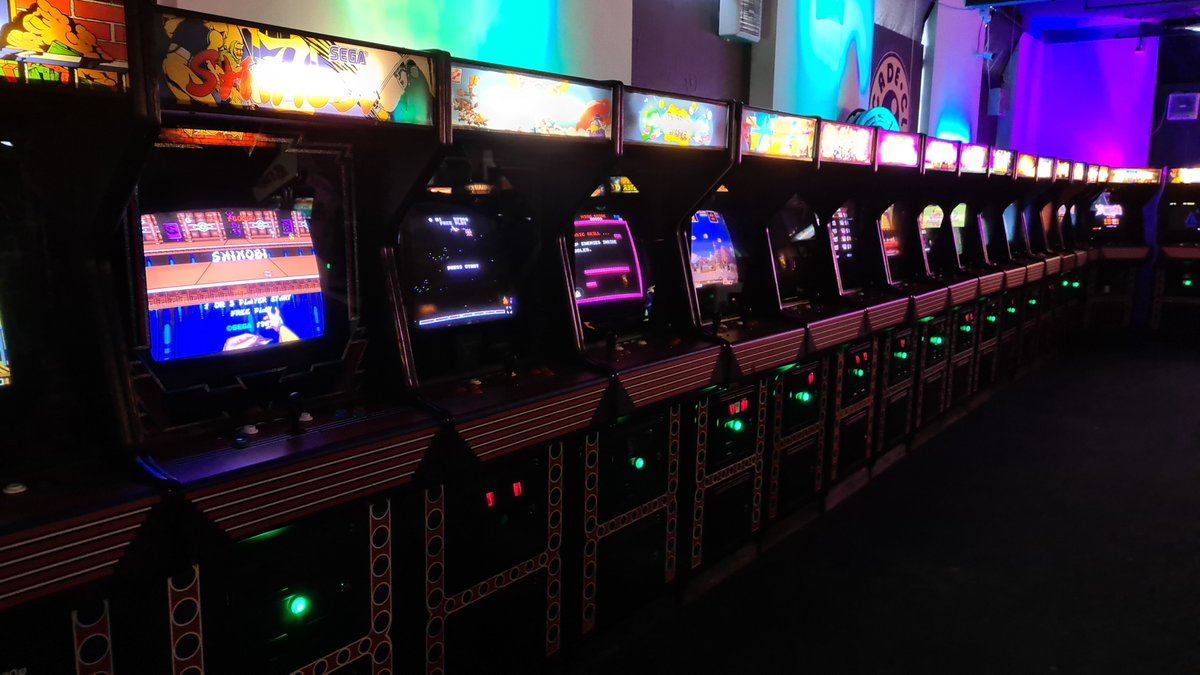 Quarter_Arcades's tweet image. what I see when someone tells me to go to my happy place...