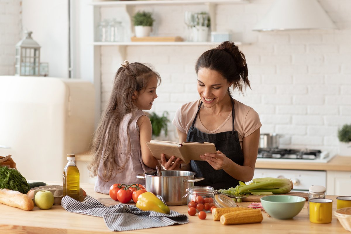 destinationsant's tweet image. Vacances scolaires : et si on apprenait autrement ?: « Il va perdre tous ses acquis » ou « la rentrée sera terriblement difficile s’il ne travaille pas ses maths ou son français pendant les vacances »… Pour certains parents, impossible d’envisager ces… destinationsante.com/vacances-scola…