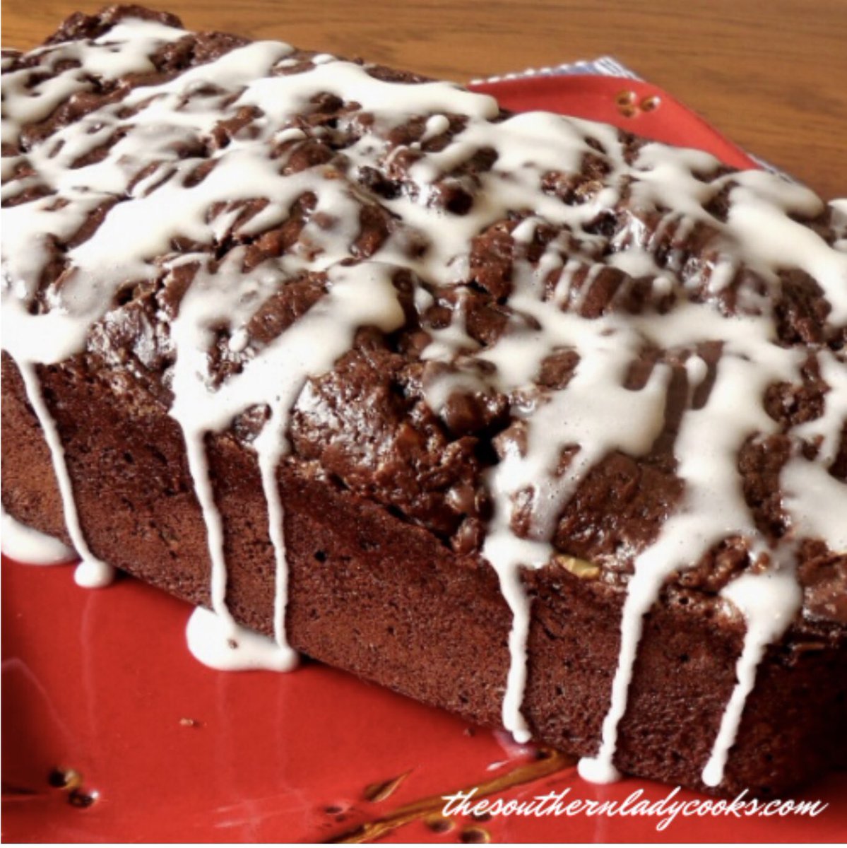 SouthLadyCooks's tweet image. Recipe:  thesouthernladycooks.com/double-chocola…
Got zucchini?  This chocolate bread is easy and delicious. A great way to use zucchini and you can’t taste it in the bread. It just makes the bread moist. #zucchini #bread