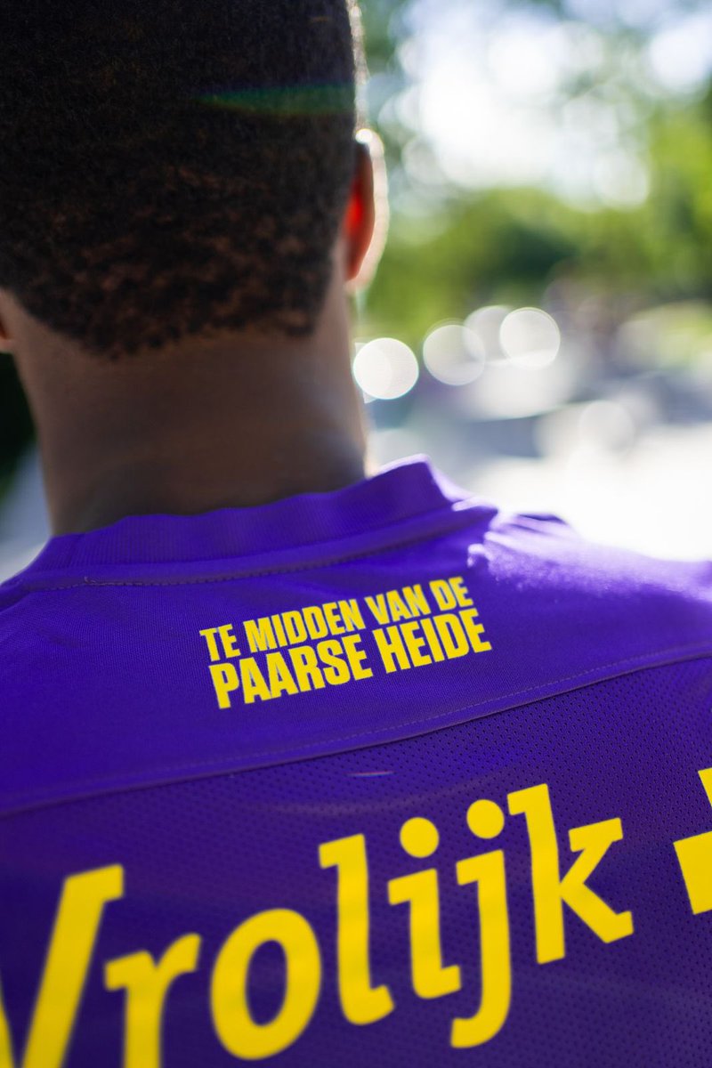 𝓣𝓮 𝓶𝓲𝓭𝓭𝓮𝓷 𝓿𝓪𝓷 𝓭𝓮 𝓟𝓪𝓪𝓻𝓼𝓮 𝓗𝓮𝓲𝓭𝓮 💜 

NAC heeft zojuist het derde tenue gepresenteerd. Het shirt is een ode aan ‘De Paarse Heide’, dat sinds 1991 het officiële stadslied is van Breda. 

bsiderats.nl/nieuws/nac-pre… #NACpraat