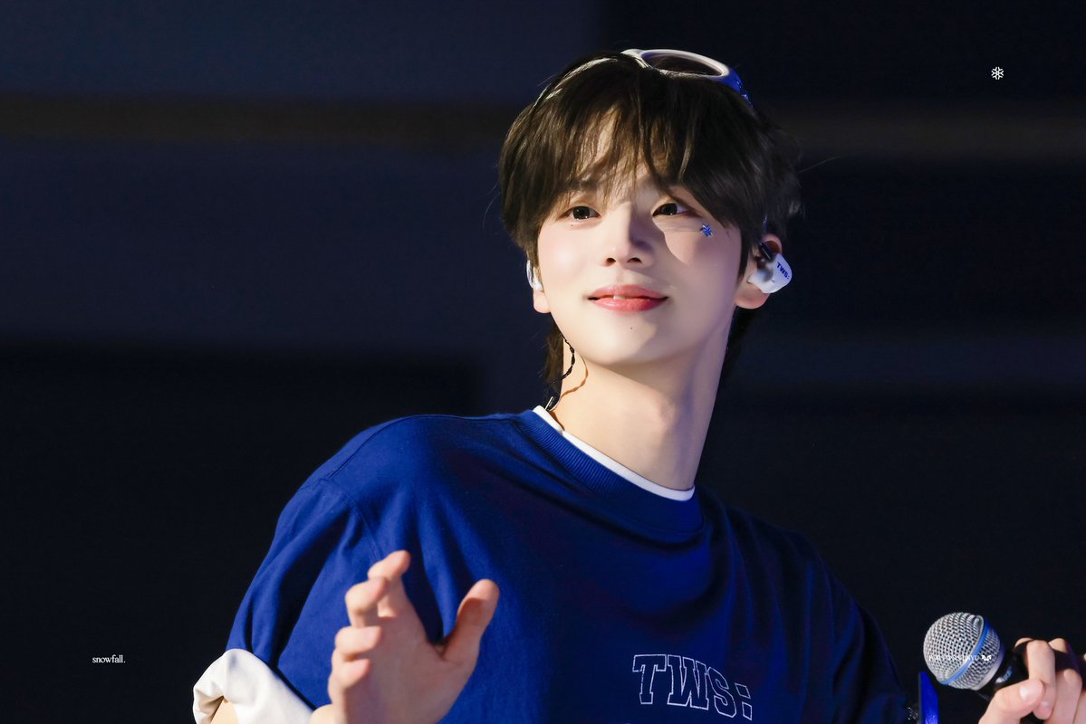 snowfall1107's tweet image. 250215 fm   

#TWS #투어스 #247WithUs 
#SHINYU #신유 #신정환