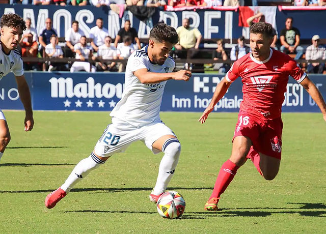 Javier Vicente González (@javvignzl) on Twitter photo 🚨Exclusiva <a href="/JujonesTV/">JUJONES TV</a> | Mañana se hará oficial el fichaje de Alberto Soto para el <a href="/UCAMMurciaCF/">UCAM Murcia CF</a>.
➡️Llega del Marbella, donde la última temporada anotó 4 goles y dió 2 asistencias.
Es un medio campo polivalente capaz de adaptarse a diversas posiciones.
#SegundaRFEF 🚨Exclusiva <a href="/JujonesTV/">JUJONES TV</a> | Mañana se hará oficial el fichaje de Alberto Soto para el <a href="/UCAMMurciaCF/">UCAM Murcia CF</a>.
➡️Llega del Marbella, donde la última temporada anotó 4 goles y dió 2 asistencias.
Es un medio campo polivalente capaz de adaptarse a diversas posiciones.
#SegundaRFEF