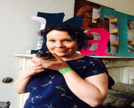 corkcolibrary's tweet image. Join award-winning author, E.R. Murray in Skibbereen Library and become your own Story Detective!
Explore the secrets behind creating memorable characters, mind-blowing settings and edge-of-your-seat plots. Investigate a series of clues to create your own exciting mystery that…