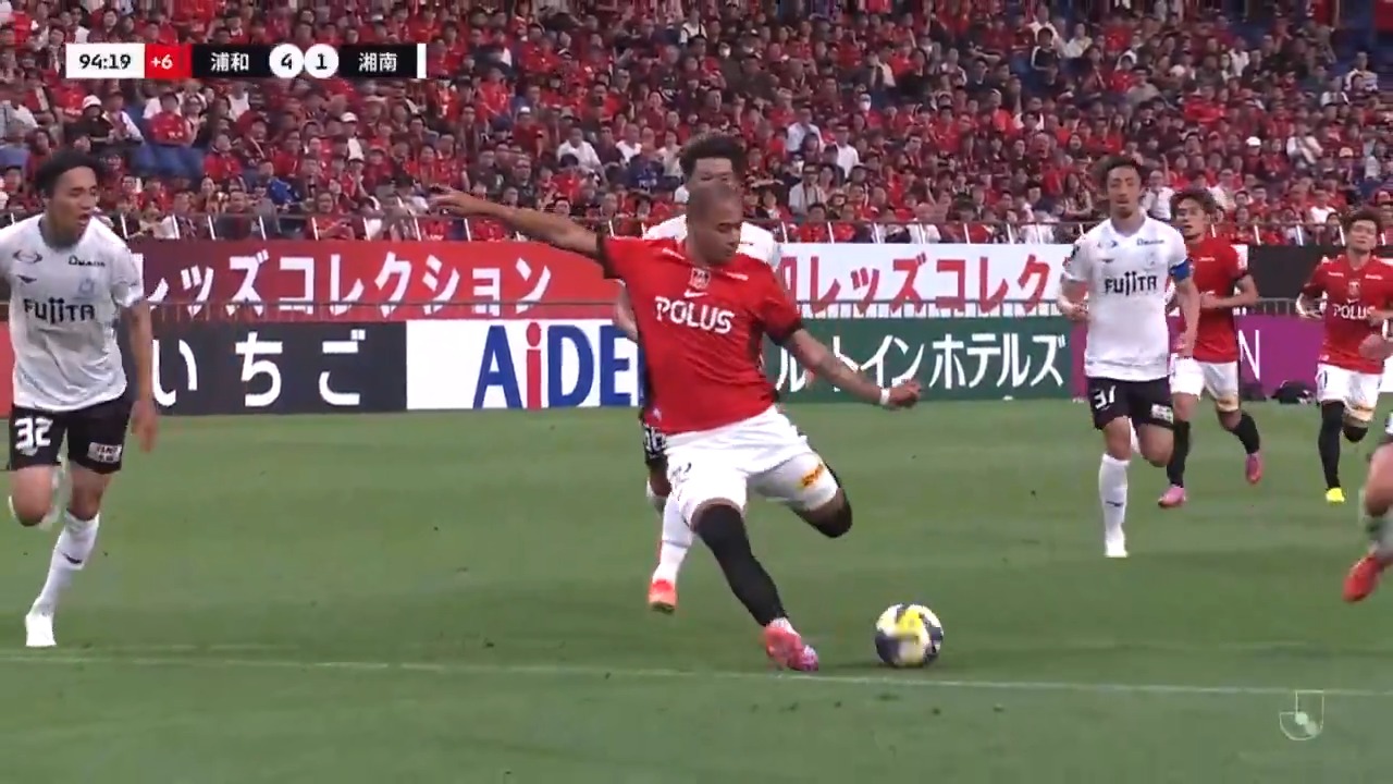 浦和レッズ　スタジアムガチャセット　チアゴサンタナ 浦和レッズ スタジアムガチャセット チアゴサンタナ - メルカリ