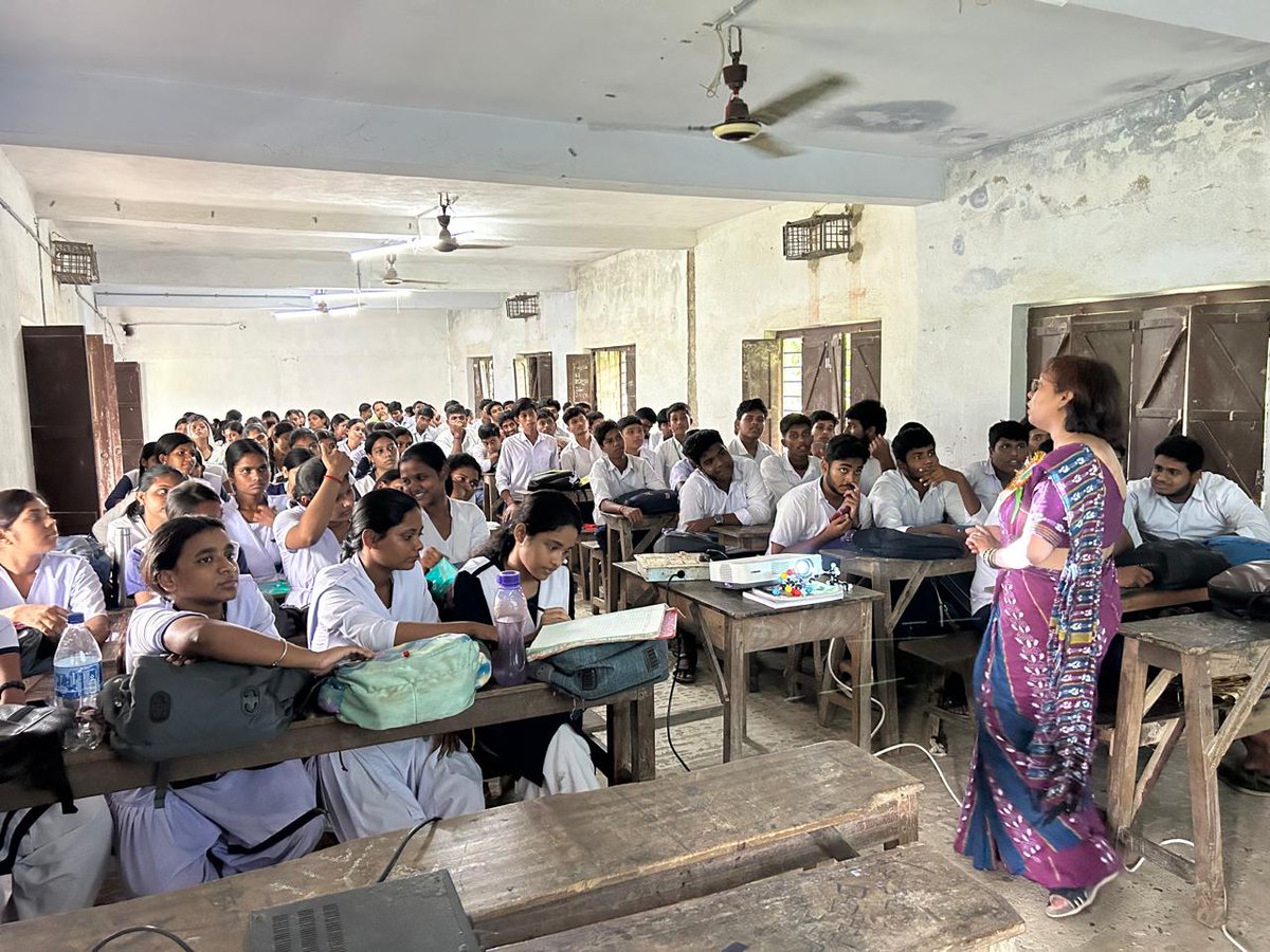 csir_iicb's tweet image. #CSIR Jigyasa Programme at Biidyadharpur Nabakumar Vidyamandir (H.S), Mandirbazar, South 24 Parganas on July 17, 2025.