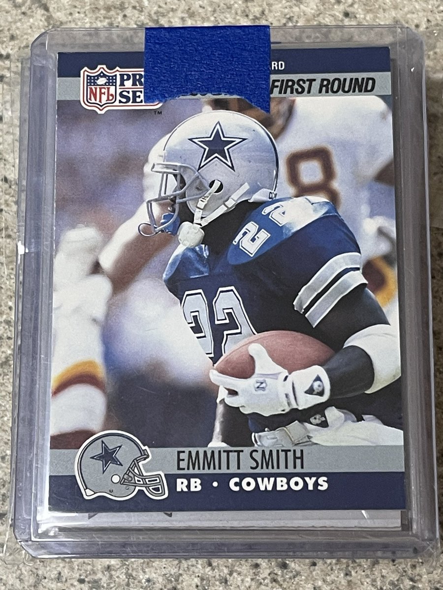 DubMentality's tweet image. Mailday from @RossCar31081851 ! You know it’s already a banger when it’s bookended by two hall of fame rookies!