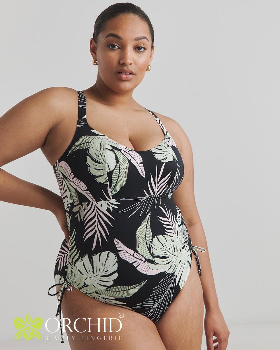 simplysvusvu's tweet image. 🌺Every body is a swim body — curves, softness, strength, all of it. Comfort that doesn’t pinch, support that doesn’t weigh you down, and a fit that feels like you. You don’t have to change a thing to feel incredible in your swimwear.🌿#GetFitted

#PlusSizeswimwear #Elomi #Harare