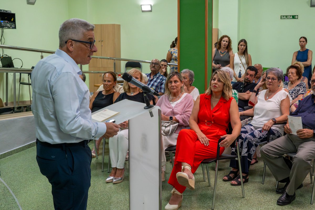 Area2Cartagena's tweet image. Apoyando la Red "Vecino del Barrio" de @AytoCartagenaES para paliar la soledad de nuestros mayores y en la que colaboran multitud de entidades de los ámbitos sanitario y social.
❤️
Entre todos.
@Murciasalud @sedes_jose
