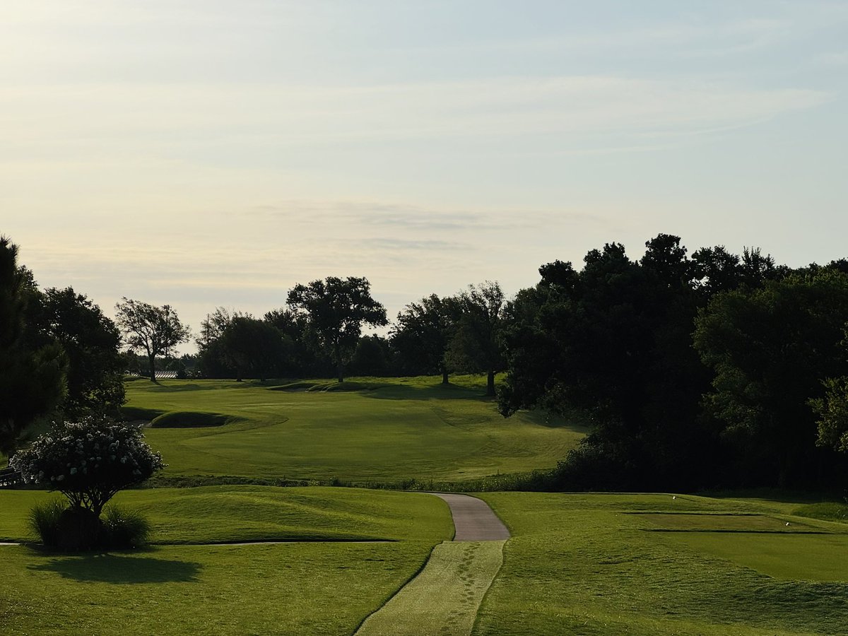 elwood_cody's tweet image. Pics from some of the championship tee boxes at #TheJimmie.

Big Boy Tees!