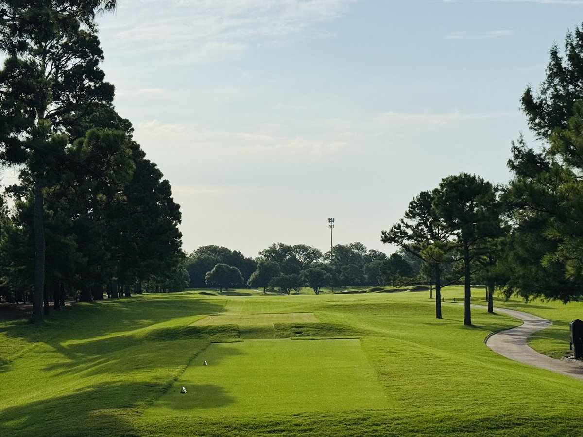 elwood_cody's tweet image. Pics from some of the championship tee boxes at #TheJimmie.

Big Boy Tees!
