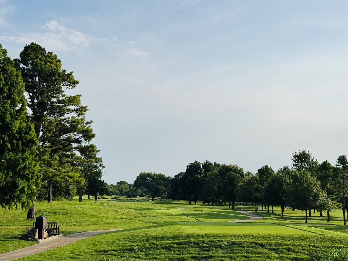 elwood_cody's tweet image. Pics from some of the championship tee boxes at #TheJimmie.

Big Boy Tees!