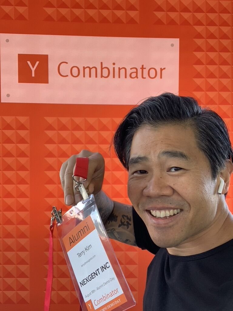 projectkim's tweet image. I&apos;m 45.

At 36, I lost my life savings on a failed start-up and fell into depression.

Then four years later, I made my first million after backing from YC.

Here&apos;s the key insight that transformed my life (and will do the same for you):

The story begins when I walked away from…