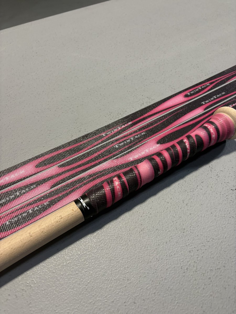 TwinTackGrips's tweet image. This is Baylee Klingler, Professional FastPitch Superstar’s new TT Custom Bat Grip… ”BLAZE!”
@bayleekling @theAUSLofficial @AUSL_Blaze