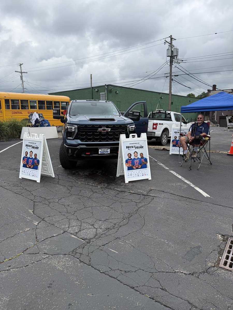 WestHerr's tweet image. We had a great time sponsoring the 3rd annual Touch-A-Truck event put on by the Town of Orchard Park Police Department 🚛🚘
Thank you to everyone that stopped by to check out all of the awesome trucks & heavy equipment! #TeamWestHerr 🚜
