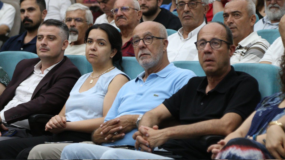Örgütümüzle omuz omuza, Türkiye'nin aydınlık yarınlarını kurmaya kararlıyız! 

İl Başkanımız Sayın Şenol Aslanoğlu ve bir önceki dönem İzmir Büyükşehir Belediyesi Başkanımız Sayın Tunç Soyer ile birlikte hukuksuz bir şekilde tutuklu yargılanan yoldaşlarımızın selamıyla, İl