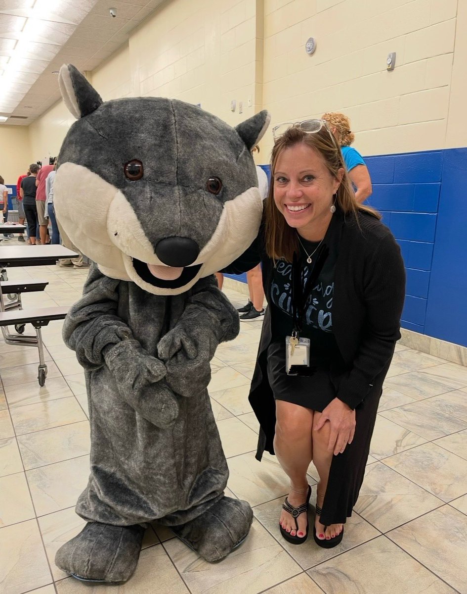 TeachWithLulu's tweet image. Iβm so excited for the new school year to begin! π