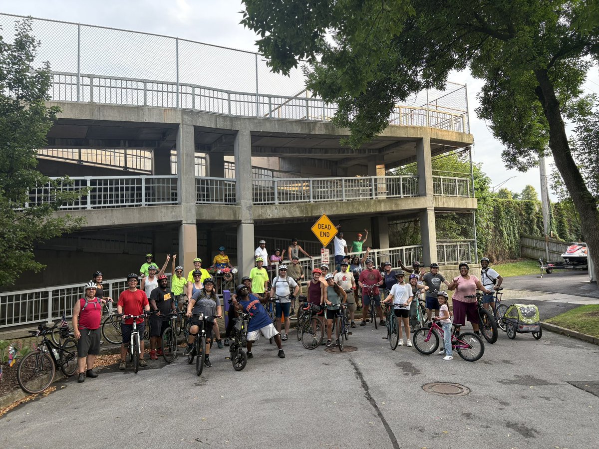 ROCcycling's tweet image. Tonight’s ride: the Eastman Trail & 390 Trail. Meet at 491 La Grange Ave at 6:30pm for a 7pm roll-out.
We are riding in traffic without escort. Participants must have control of their bike & keep up with a ~9mph pace. Part of tonight’s ride is on Ridgeway without bike lanes.
