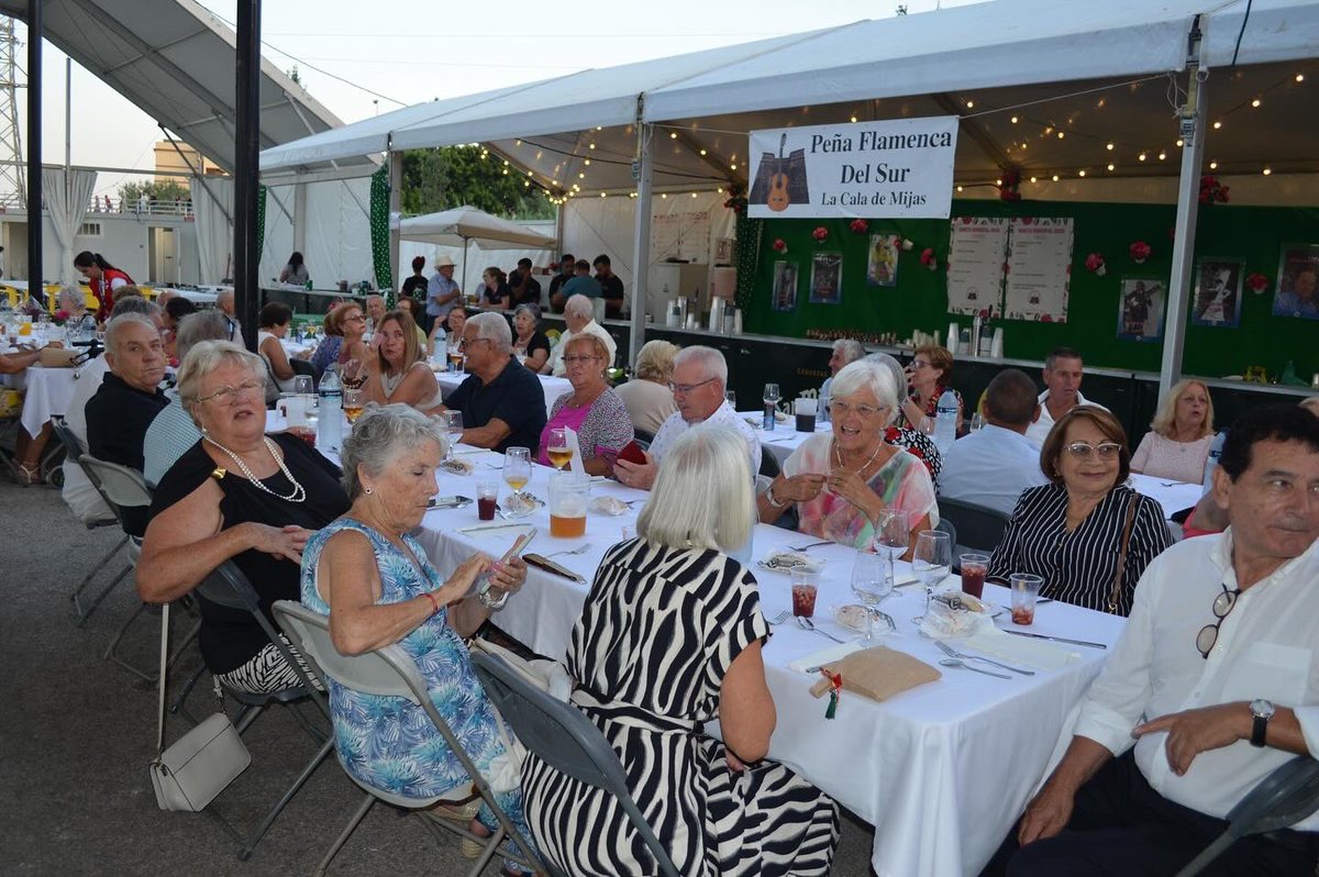 Cena homenaje a nuestros mayores en la #FeriaLaCala2025 

Un placer compartir junto a ell@s esta noche tan especial. Gracias por todo el cariño que siempre nos dais. Seguimos! 💪