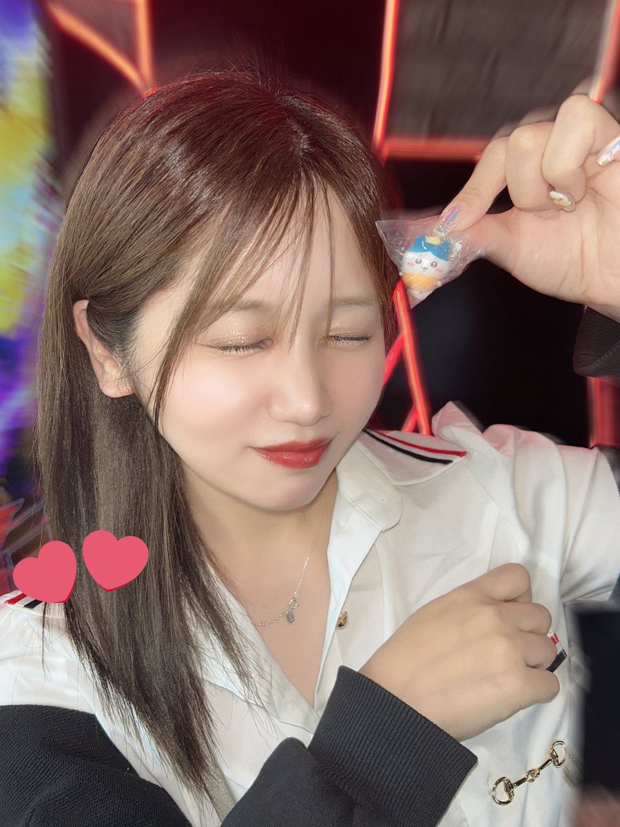 melon_melo621's tweet image. 【自己紹介✨】
めろんはちいかわがだいすきです。
特に栗まんじゅう先輩🌰がすきです。
最近の趣味はご当地ちいかわを集める事です。
#いいねくれたら全員フォロー
#拡散希望