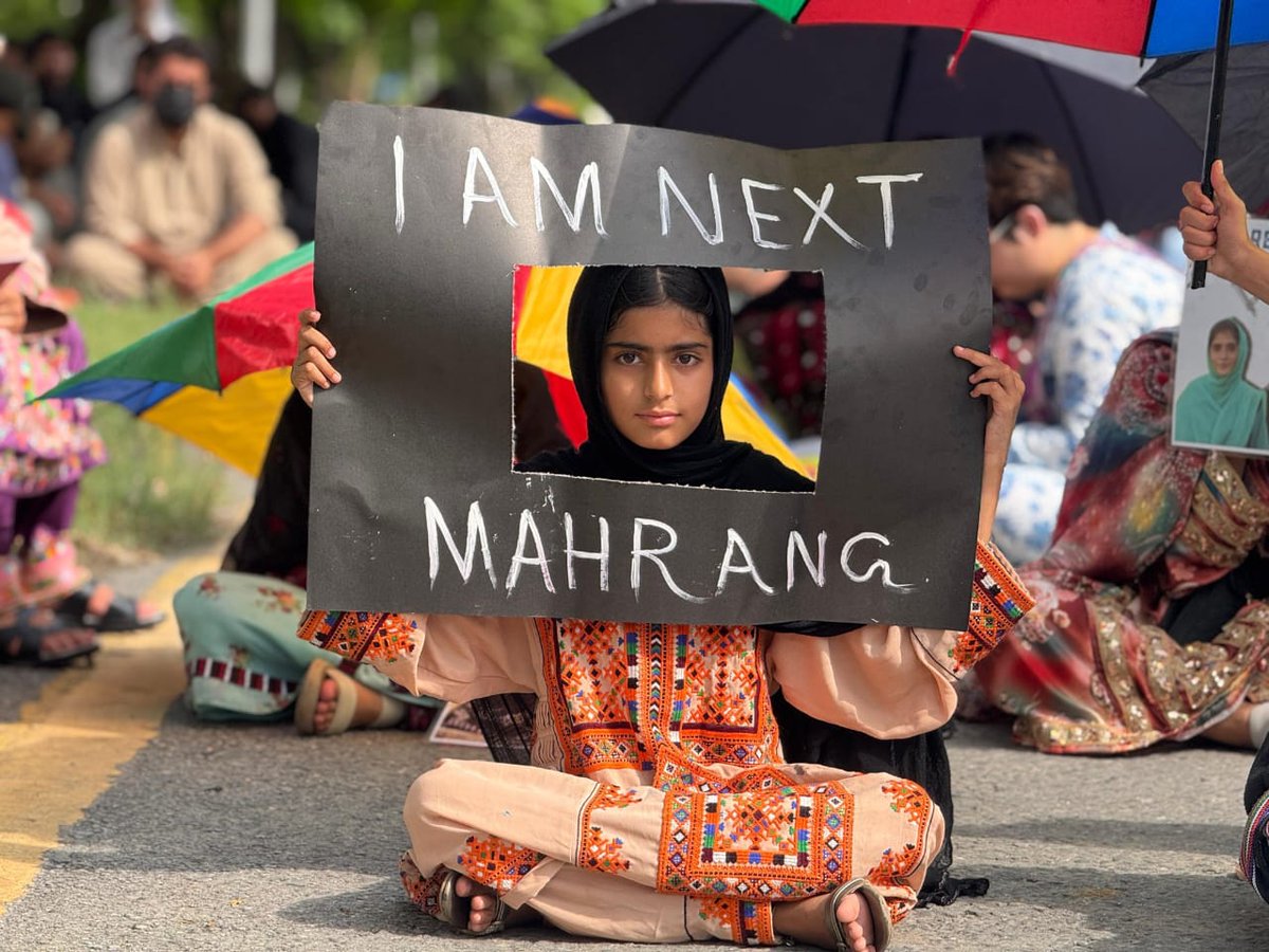 durchain_baloch's tweet photo. I am next mahrang!
From one voice to a movement

#ReleaseBYCLeaders 
#ReleaseMahrangBaloch https://t.co/88nJ9yS3yI