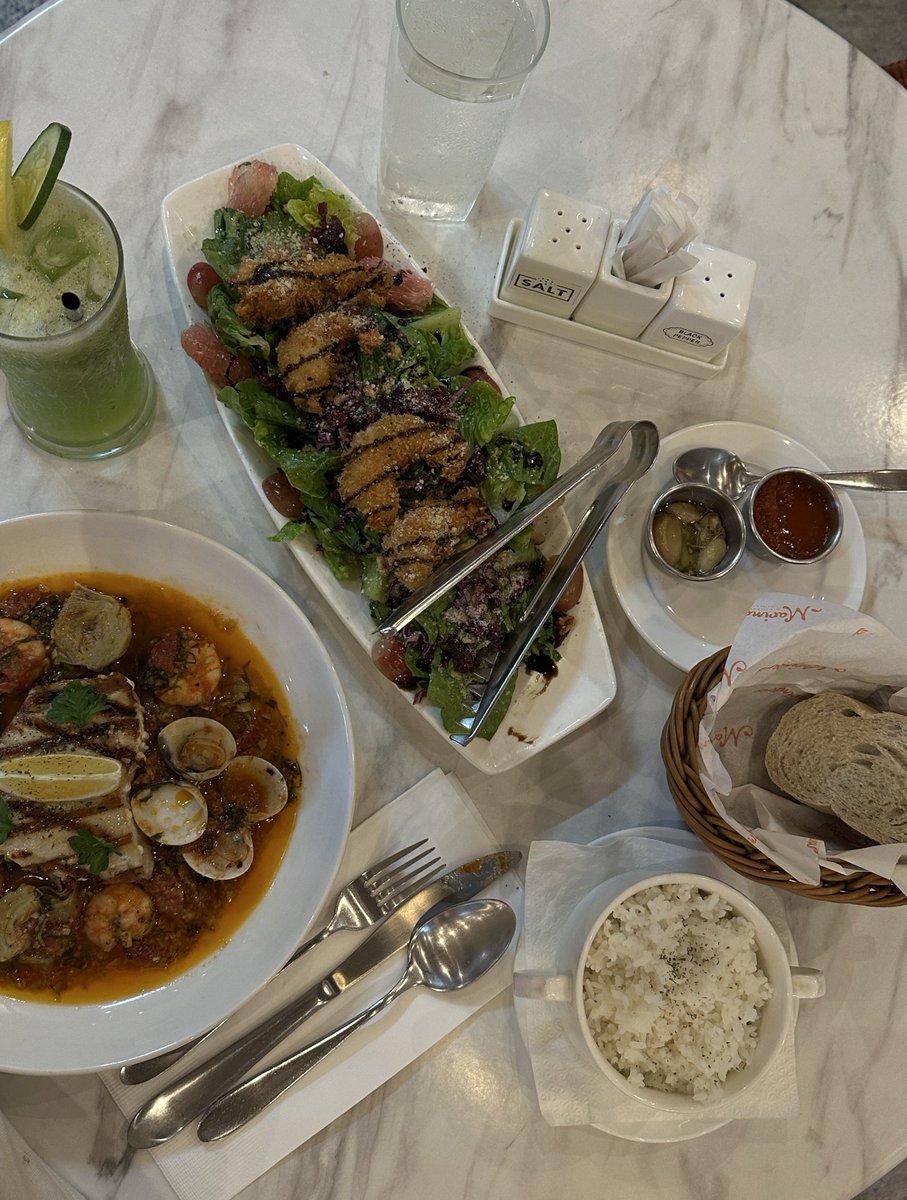 dinner alone 🍽️