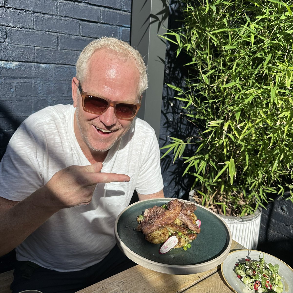 Summer may be temperamental but our summer set menu isn’t! 
Our GM Ian is tucking into his favourite dish- tender jogger lamb cutlets with Suffolk midd, minted peas and radish. 

Seasonal, local, and seriously good. Come taste summer on a plate, weather allowing or not ⛅️☀️