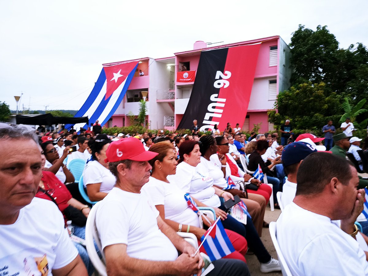 Nos convoca la historia y Artemisa patentiza su compromiso y entrega diaria.
#LaLuchaNoHaCesado 
#ArtemisaJuntosSomosMás 
<a href="/DiazCanelB/">Miguel Díaz-Canel Bermúdez</a> 
<a href="/DrRobertoMOjeda/">Dr. Roberto Morales Ojeda</a> 
<a href="/PresidenciaCuba/">Presidencia Cuba 🇨🇺</a> 
<a href="/PartidoPCC/">Partido Comunista de Cuba</a>