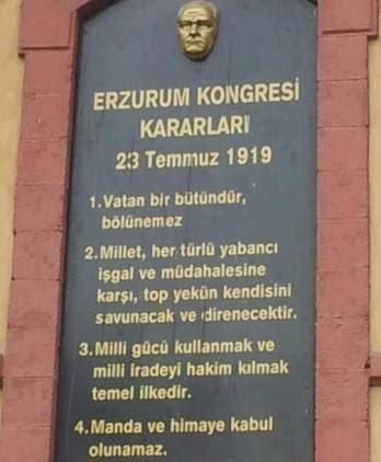 #ErzurumKongresi'nin 106. yıl dönümü

Vatan bir bütündür, bölünemez

Millet, her türlü yabancı işgal ve müdahalesine karşı, topyekûn kendisini savunacak ve direnecektir

Milli gücü kullanmak ve milli iradeyi hakim kılmak temel ilkedir

Manda ve Himaye kabul olunamaz