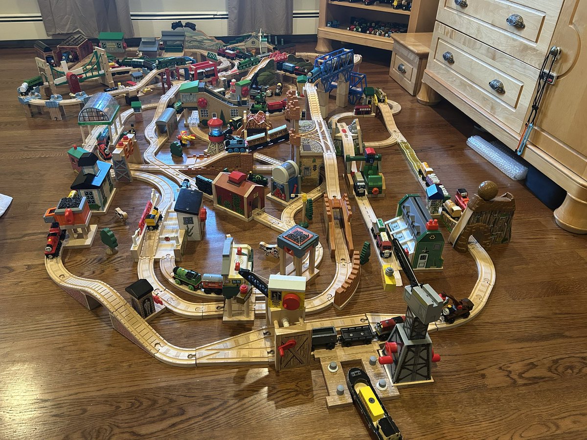 left_handman's tweet image. Cramming as many TWR destinations as possible together into 1 layout is fun