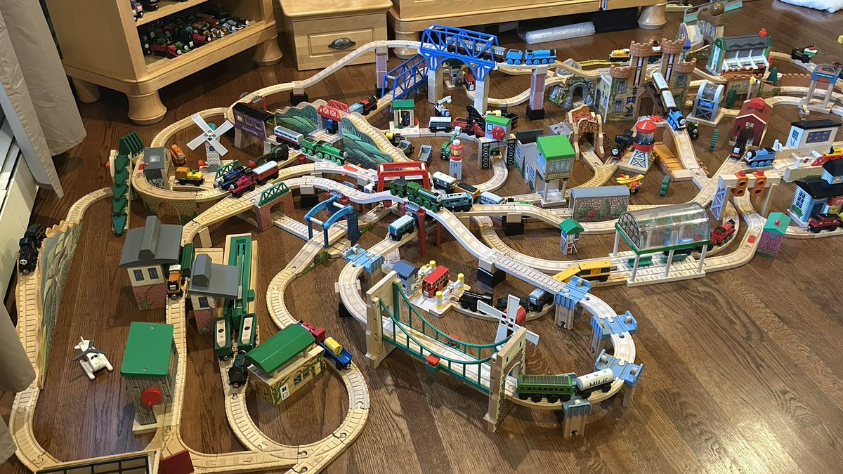 left_handman's tweet image. Cramming as many TWR destinations as possible together into 1 layout is fun