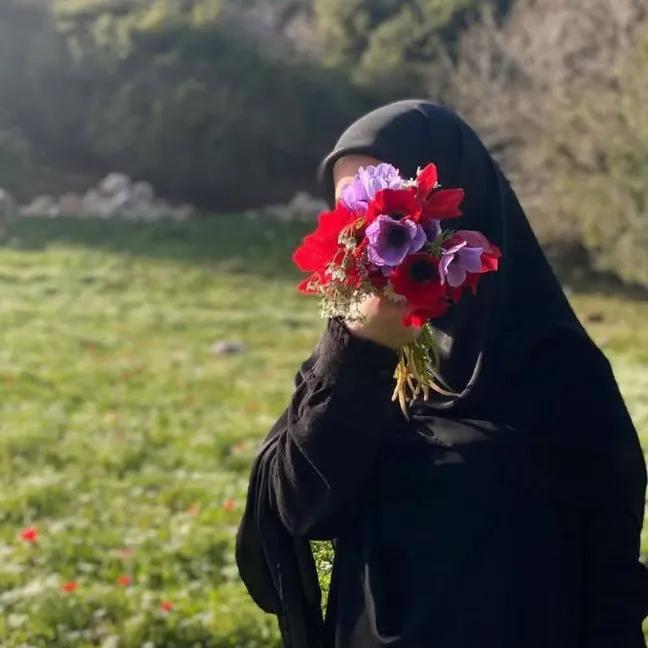 ..

أثري كله طيب حاشاني أن أكوّن شوكةً في طريق احد ..💙🦋
..
🌹#مســـــااائكم سعادة دائمة 🌹