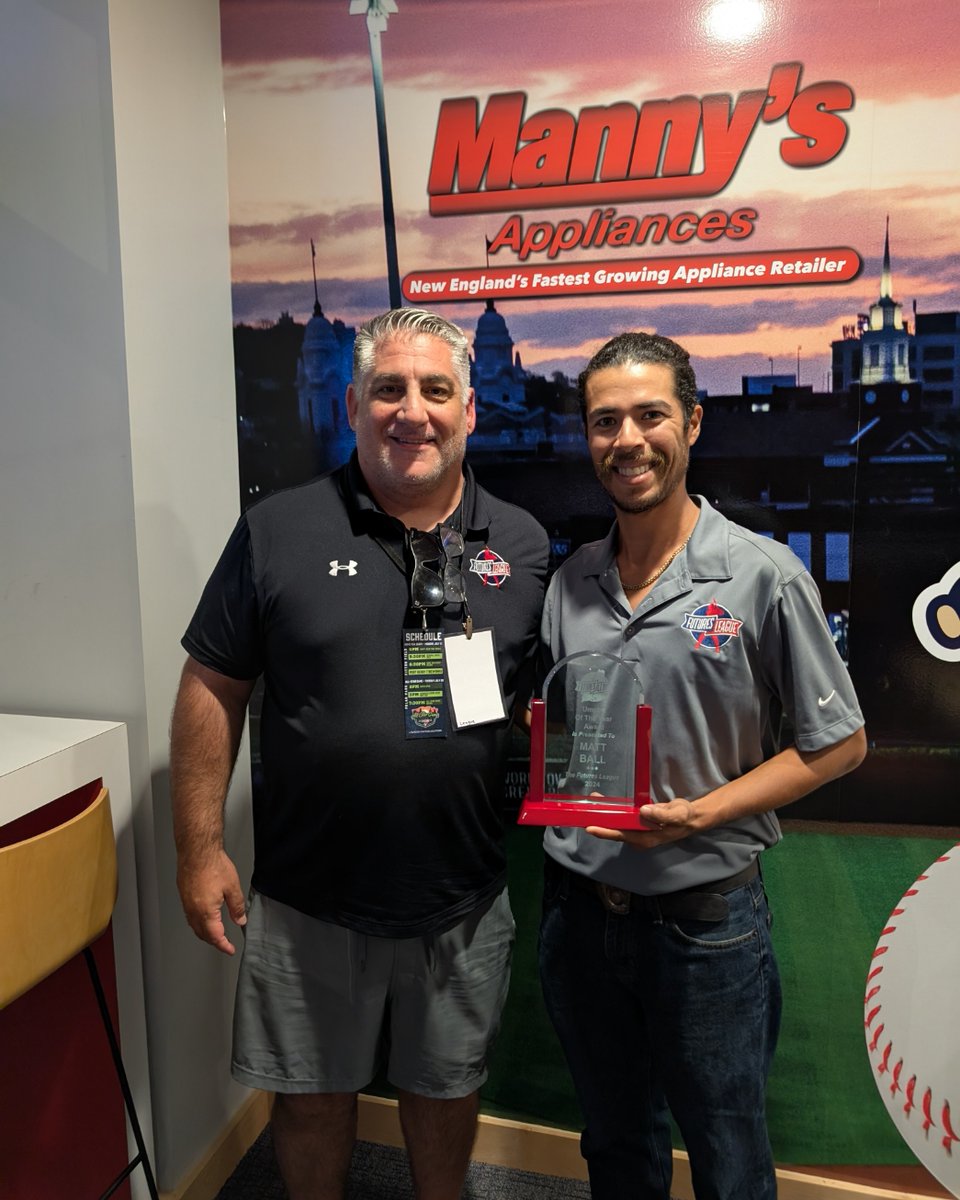 WABUA member Matt Ball receiving his Futures Collegiate Baseball League 2024 Umpire of the Year Award from Commissioner Joe Paolucci
