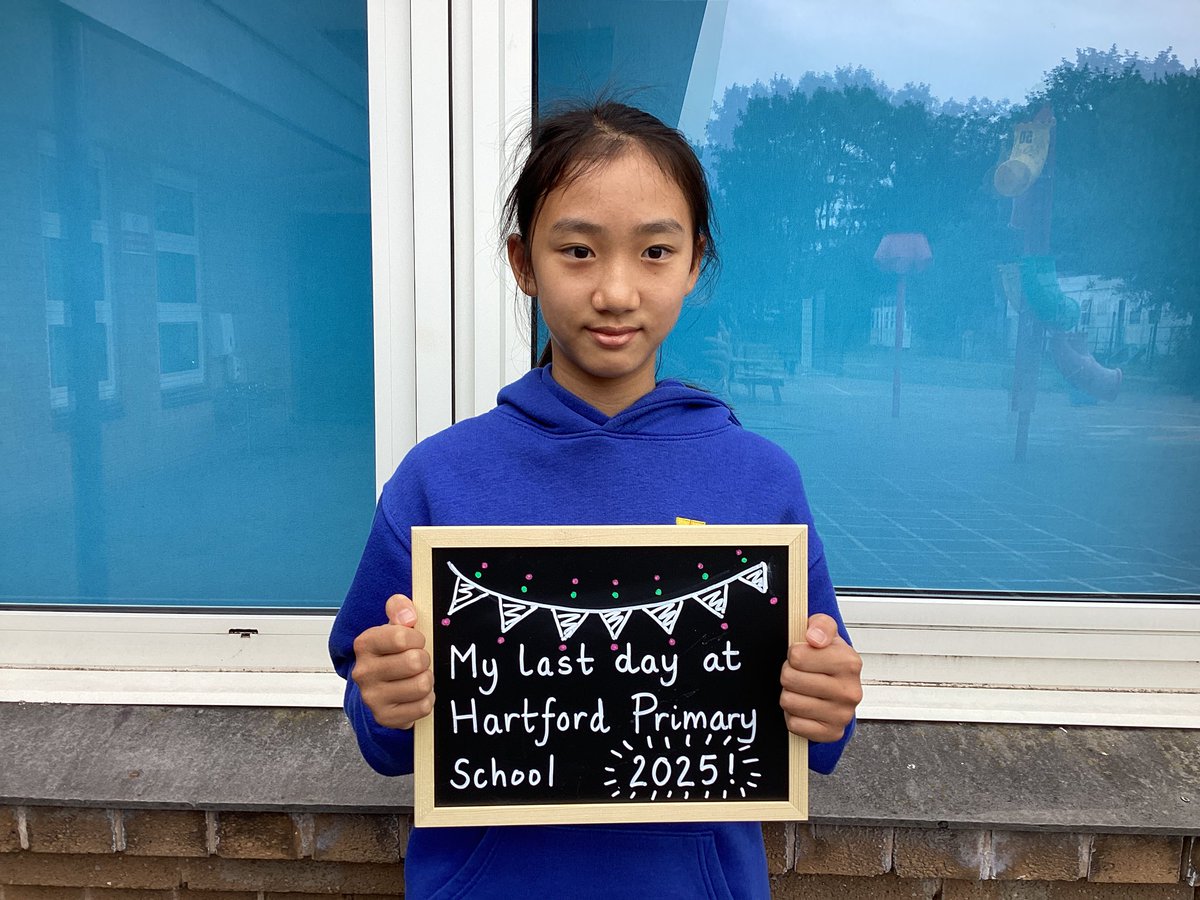 Some leavers photos from this morning - good luck everyone!