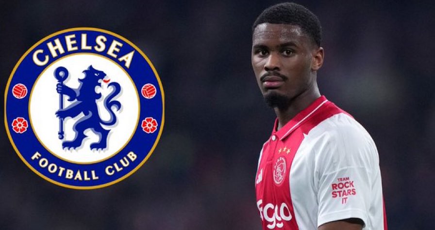 TheChelseaForum's tweet photo. Repost if you want to see Jorrel Hato at Chelsea 🤝 https://t.co/kDu0HDAEUc