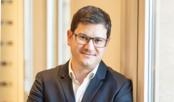 Relación Cliente Web (@relacioncliente) on Twitter photo ❇️Antonio Alarcón es el nuevo director general de Cliente y Marketing, una Dirección de nueva creación en <a href="/lidlespana/">Lidl España</a> y que busca centrar su estrategia en el cliente. En #nombramiento es también una apuesta por el talento interno. #RRHH 🔰
relacioncliente.es/antonio-alarco… ❇️Antonio Alarcón es el nuevo director general de Cliente y Marketing, una Dirección de nueva creación en <a href="/lidlespana/">Lidl España</a> y que busca centrar su estrategia en el cliente. En #nombramiento es también una apuesta por el talento interno. #RRHH 🔰
relacioncliente.es/antonio-alarco…