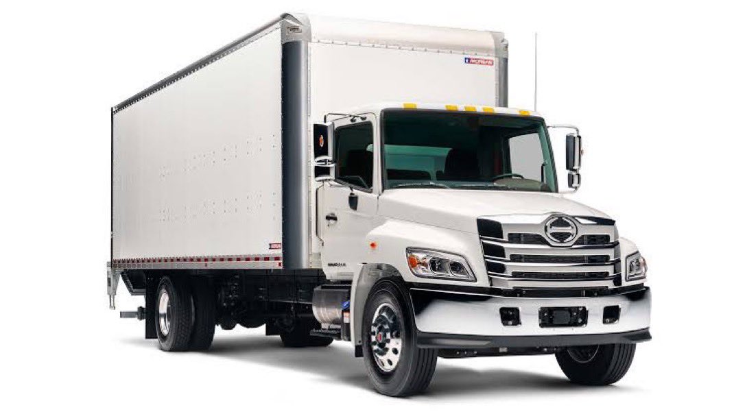 trucknakanohito's tweet photo. 米国で生産している日本車の逆輸入なら日野自動車のボンネット型のトラックが良いと思うんです。 https://t.co/vcHNYVrXiI
