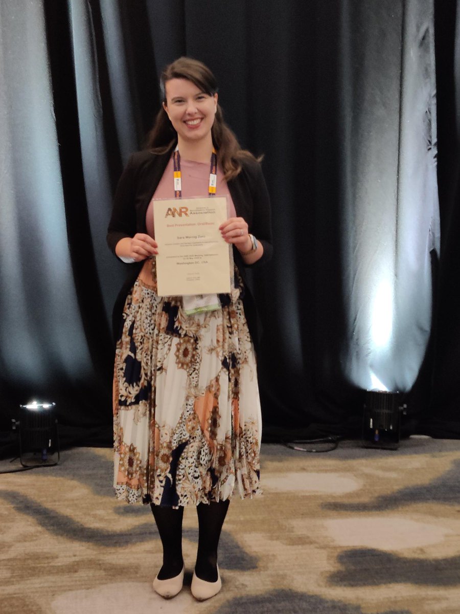 StAnna_CCRI's tweet image. Sara Wernig-Zorc from the Taschner-Mandl Lab (@ccritm) received the prize for the best oral presentation in the basic science category at ANR 2025! 🎉There she gave insights into how therapy-resistant neuroblastoma cells adapt and survive in the bone marrow.