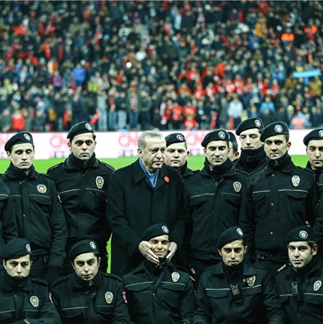 #PolisHaberBekliyor
Sayın Cumhurbaşkanım <a href="/RTErdogan/">Recep Tayyip Erdoğan</a> Vatanın Has Evlatları Sizden Güzel Haberler Bekliyor. Maaş ve Özlük Haklarında İyileştirmeler Gerekli.