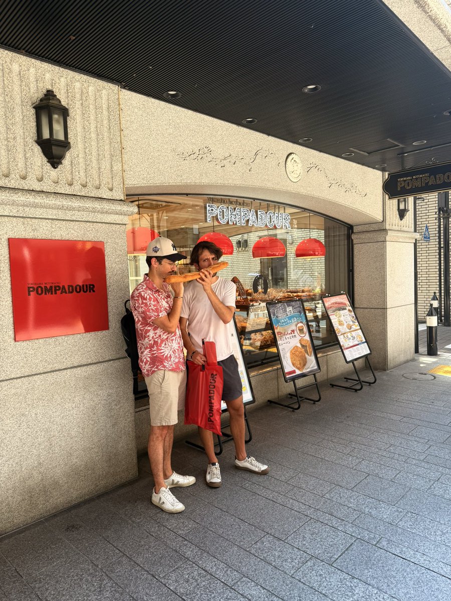 AxRiff's tweet image. Un grand merci à Guillaume, Tom et François de @SandfallGames pour cette joint venture avec @UnrealEngineJP au #CEDEC2025 ! Bon courage pour la suite et hâte de vous voir rafler le GOTY amplement mérité !