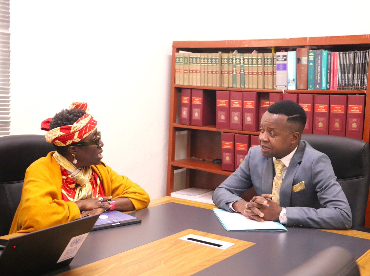 UNMalawi's tweet image. 🤝 In an inspiring exchange with Malawi Law Society President Davis Njobvu, the UN Resident Coordinator explored ways to advance access to justice, promote legal inclusion, and strengthen civic trust—critical pillars for a fairer, more resilient Malawi. #SDG16 #JusticeForAll