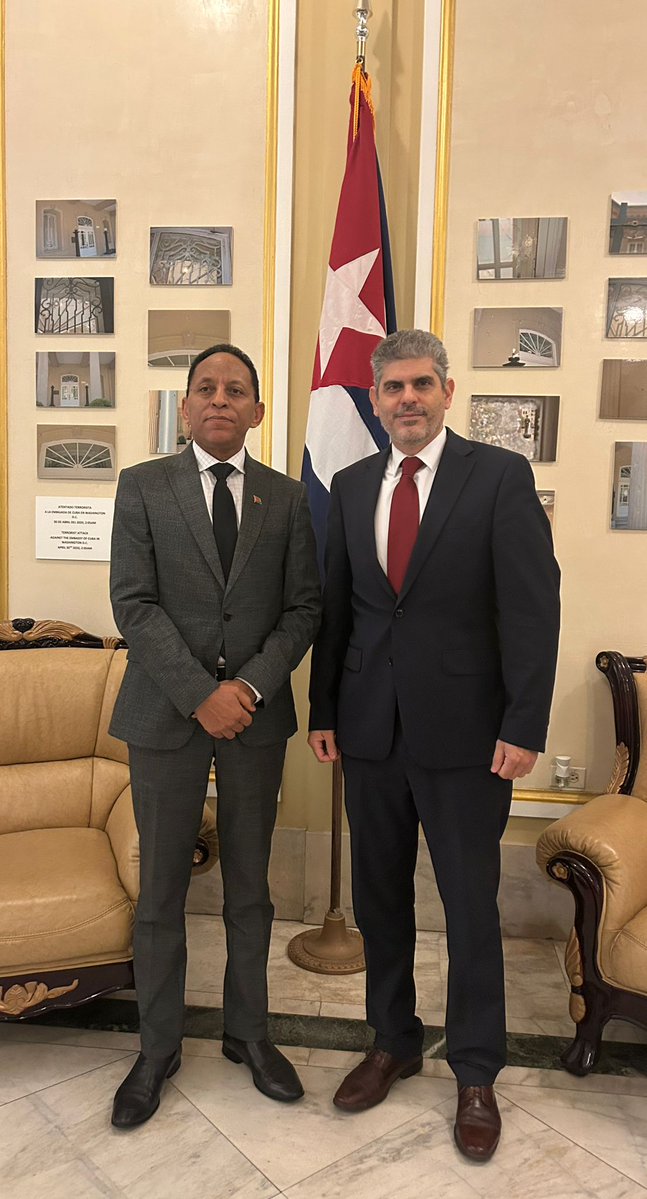 EmbaCubaUS's tweet image. The Chargé d'Affaires a.i. of @EmbaCubaUS, Alejandro Pila, held a cordial meeting with the Chargé d'Affaires of the Embassy of the State of Eritrea, His Excellency Mr. Berhane Solomon.
They exchanged views on issues of common interest and expressed their willingness to…