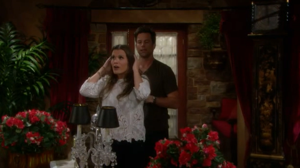BubblingSoaps's tweet image. 13 years ago today, after they came back from Kansas, Adam surprised Chelsea with the lake house 💙
#YR #Chadam