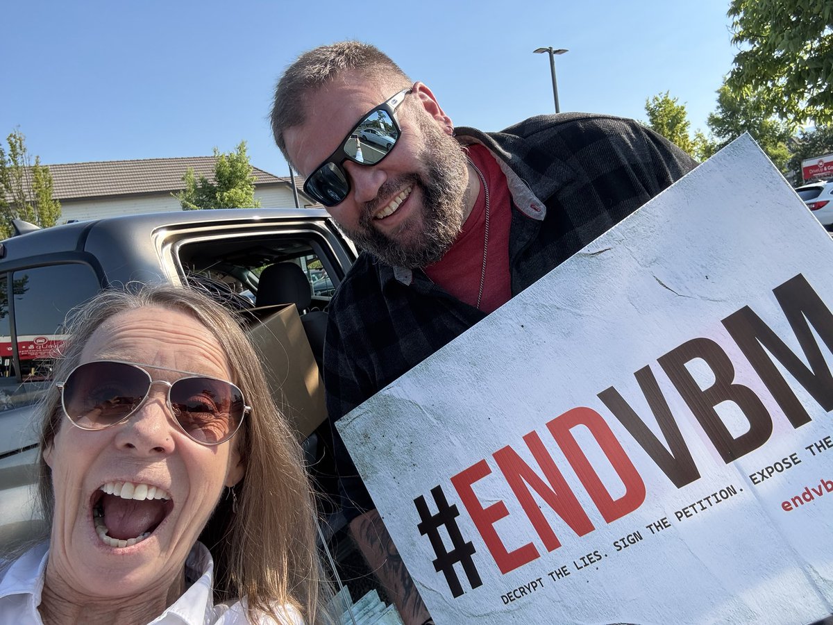 SuzieQ65037747's tweet image. OREGON IS COMING BACK !!!!!!✨🇺🇸✨🇺🇸
🌲 In-person, single-day voting
🌲 Voter I.D. and Proof of Citizenship
🌲Same-day election results
🌲Voting day becomes a state holiday
Learn more/sign the petition:
endvbm.com
Get involved locally:
endvbm.com/events