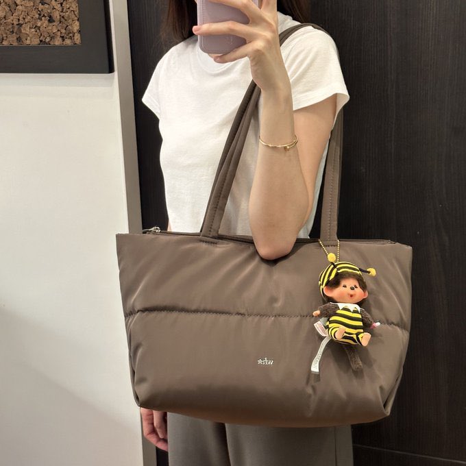 tamjaichunbkk's tweet image. นี้เลยค่ะกระเป๋าแบกบ้านแบรนด์ไทยที่จริงใจ ใช้ดี ใส่ ipad laptop ได้ ไม่ใหญ่เทอะทะ คุณภาพดี เริ่มต้นหลักร้อย 🐶🥇💼