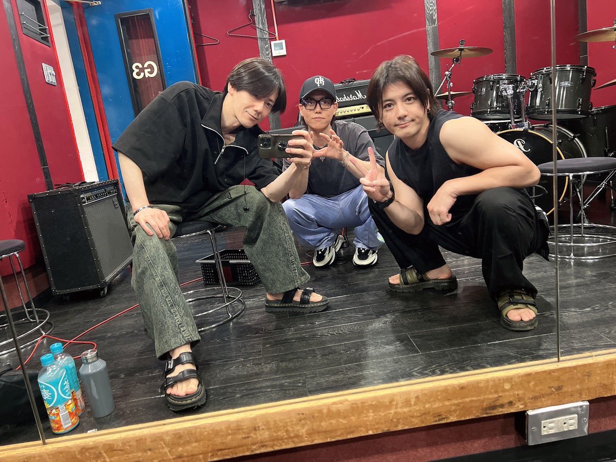 miso_jiro's tweet image. 8月2日、3日の2daysで開催します
Ash acoustic LIVE のリハしてきましたー!!!
ピアノ弾いてくれるたっちゃんと!!!
ありがたいことに3日の夜は完売しましたが、他は若干数ありますのでよかったら是非いらしてください。
素敵な感じになってますので楽しみにしててくださいね✨
#Ash
#根本正勝…