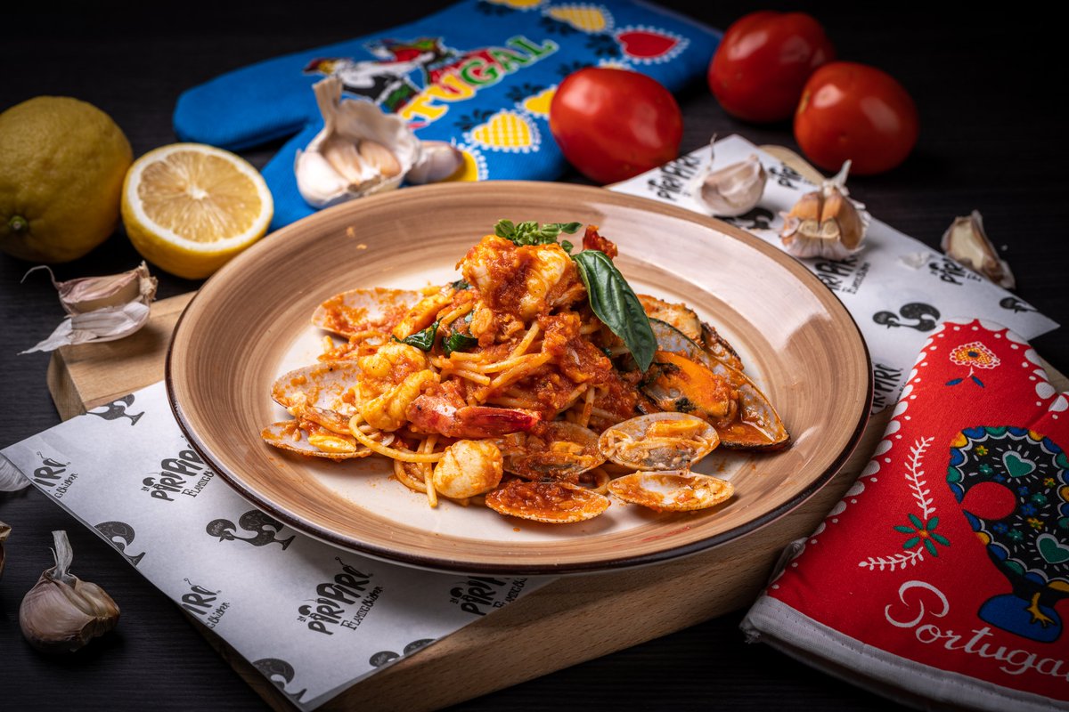PiriPiriAsia's tweet photo. Our Pasta with Piri Piri flair is a must for spice lovers! 🍝🌶️ Sizzling Mediterranean vibes! #PiriPiriGrill #PastaGoals #FoodieHeaven https://t.co/rWRli7n2X0